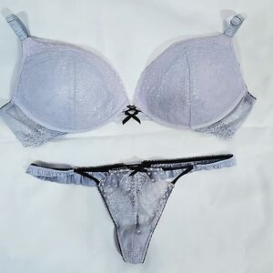 NWOT Victoria's Secret Dream Angels Silver/Icy Blue Lace Bra 34DD & Thong M Set